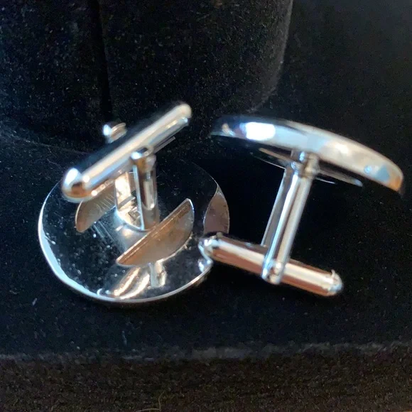 Vintage Cuff links - Picture 2 of 3